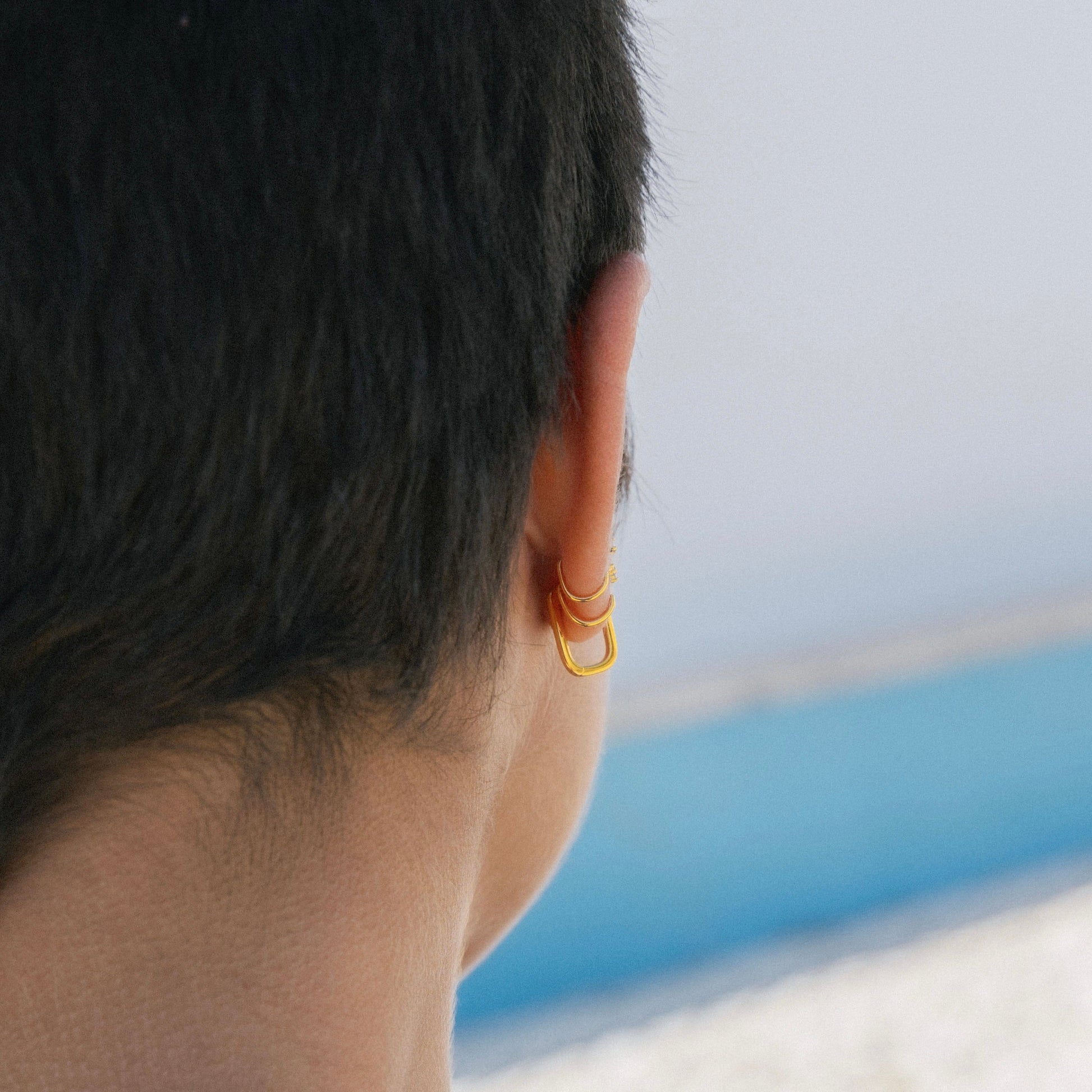 Lock Medium Hoops