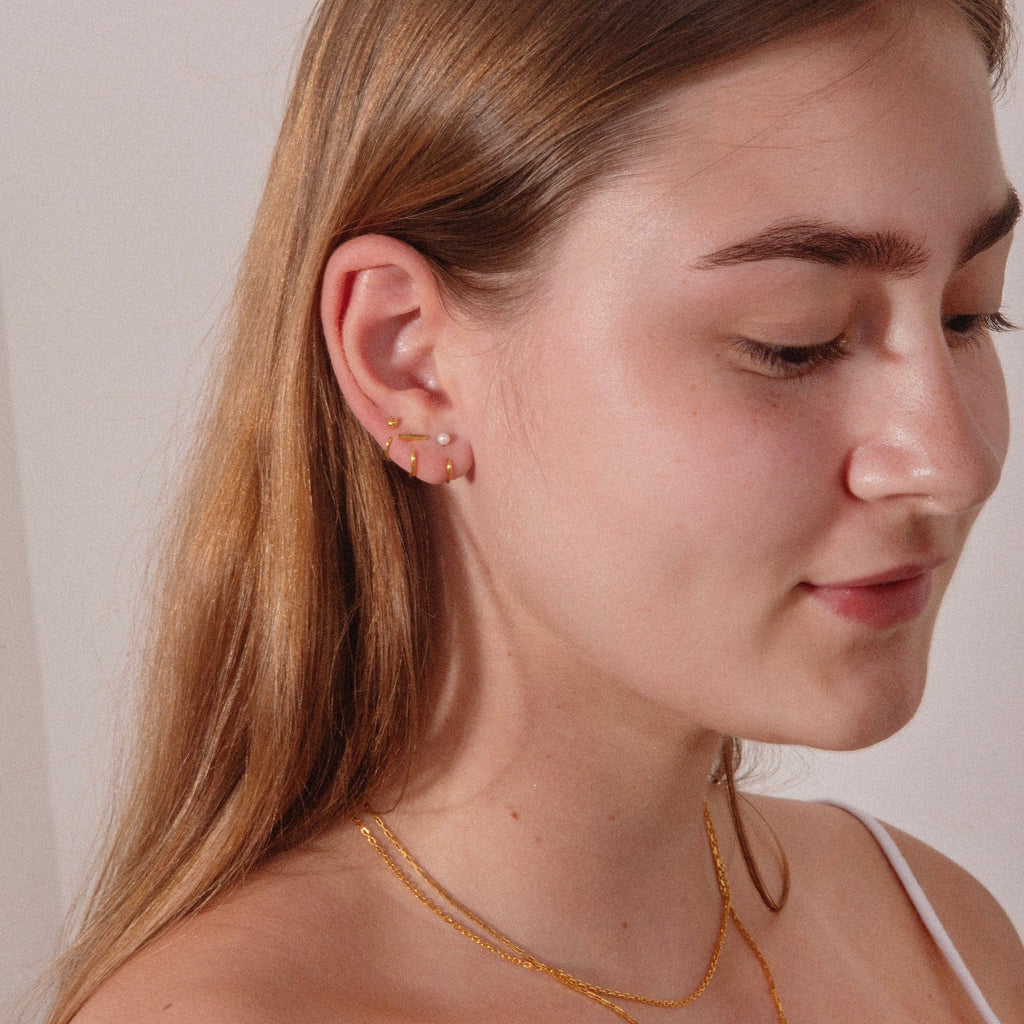 Stay Close Pearl Hoops