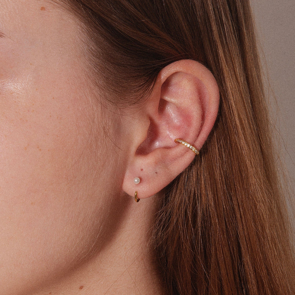 Stay Close Pearl Hoops