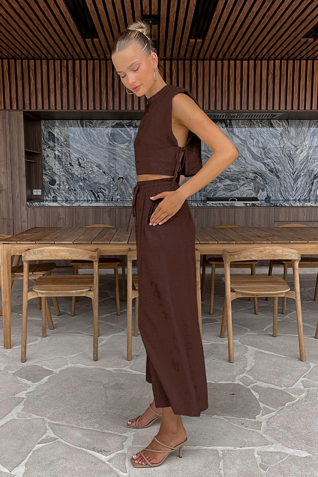 Resort Wear Sleeveless Linen Tank & Trousers Set
