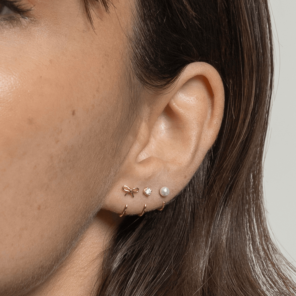 Stay Close Bow Hoops Set