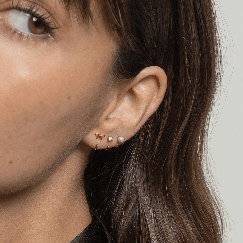 Stay Close Bow Hoops Set