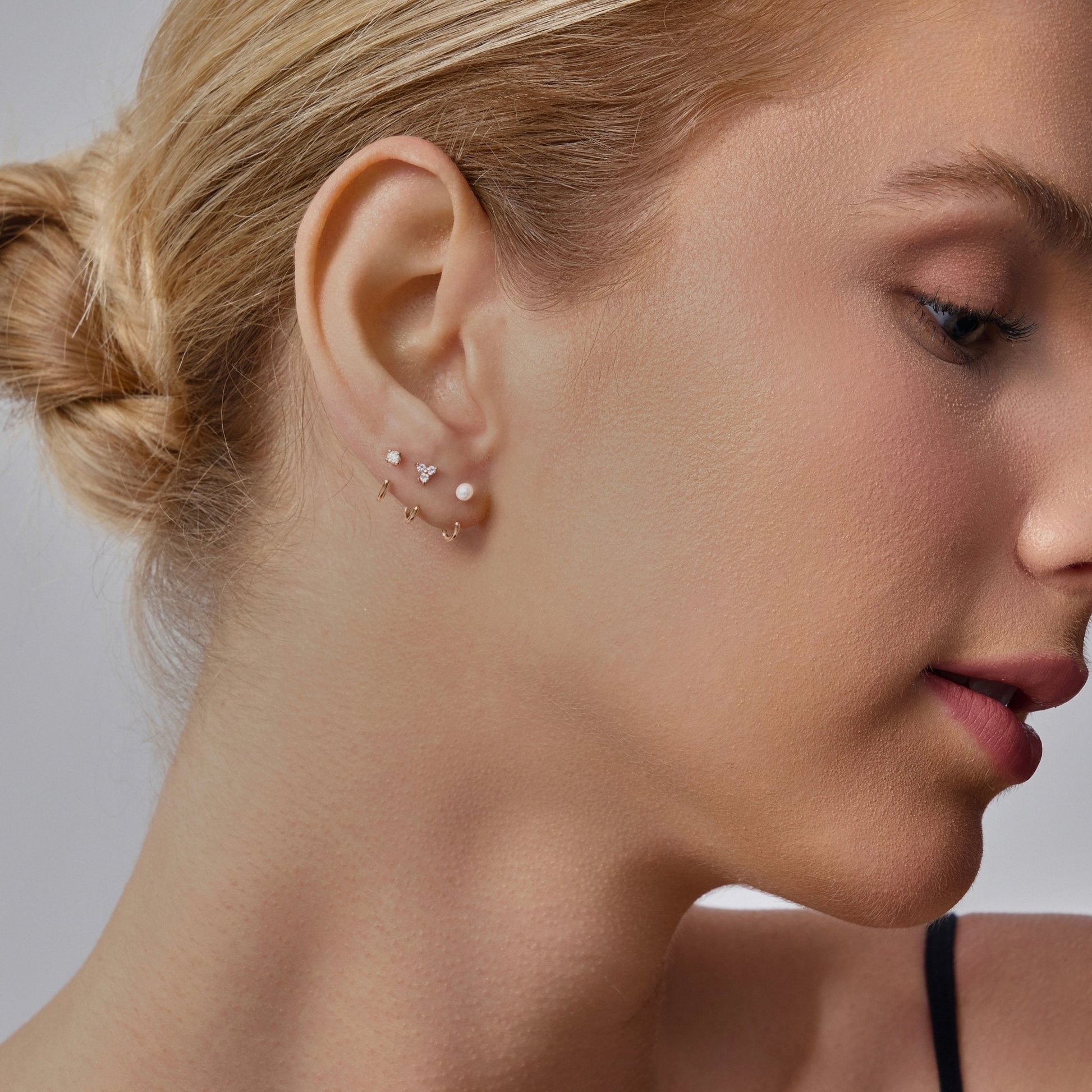 Stay Close Pearl Hoops Set