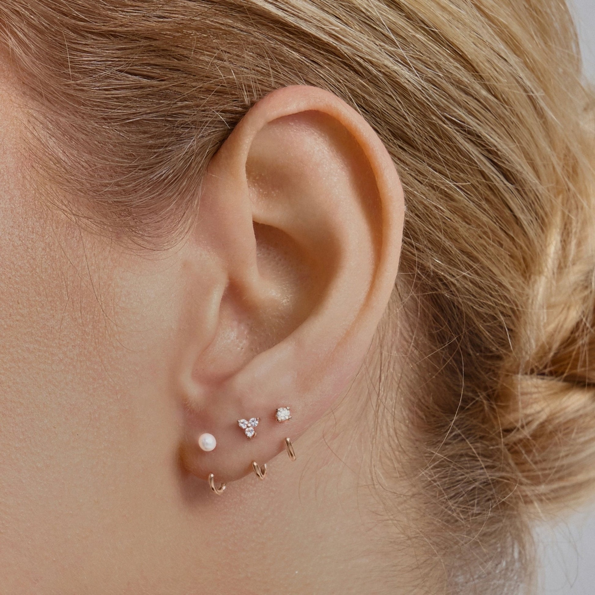 Stay Close Pearl Hoops Set